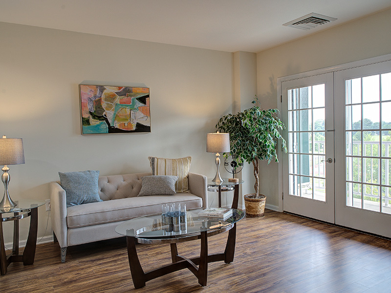 WEL Upper Moreland Apartment living room