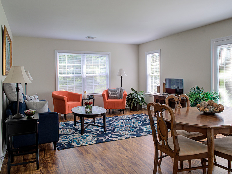 WEL Upper Moreland Cottage Living Room